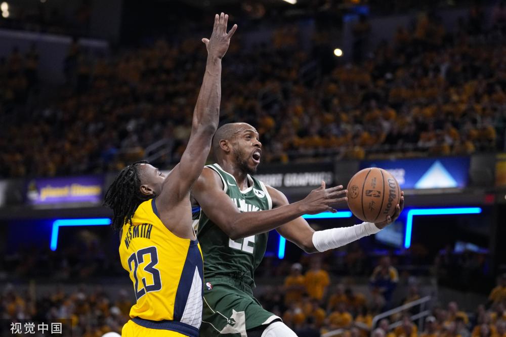 比赛场地的 比赛场地的